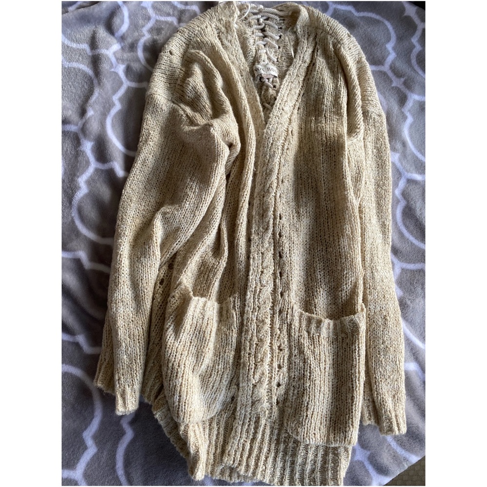 Cardigan sweater